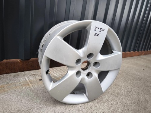 FELGA ALUMINIOWA AUDI A3 A4 A6 VW SKODA 7.0J R16 ET45 4B0601025AA K*8* OK