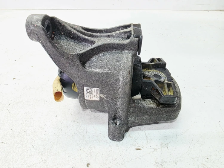 ŁAPA WSPORNIK PODUSZKA SILNIKA LEWA AUDI A4 B9 A5 8W 2.0 TDI 8W0199371CP