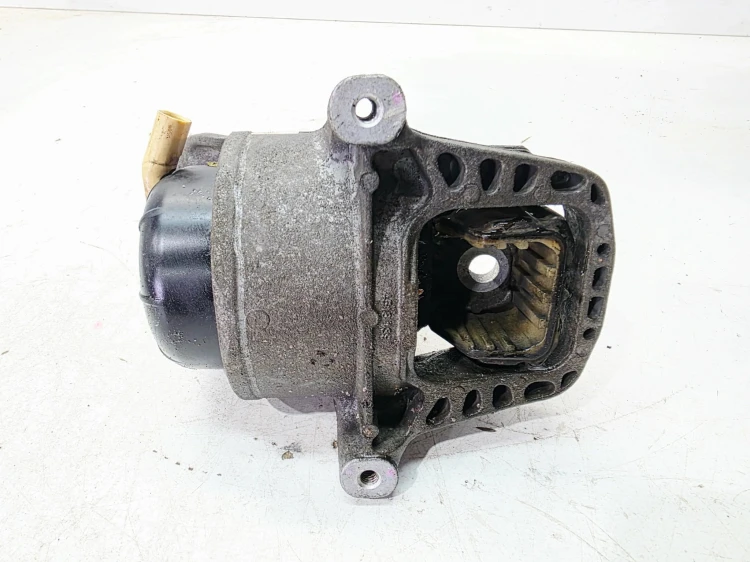 ŁAPA WSPORNIK PODUSZKA SILNIKA LEWA AUDI A4 B9 A5 8W 2.0 TDI 8W0199371CP