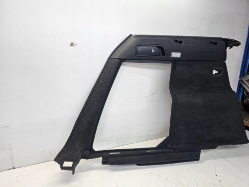 BOCZEK TAPICERKA BAGAŻNIKA LEWY TYŁ AUDI Q5 8R 8R0863879G
