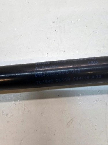 SIŁOWNIK TELESKOP MASKI AUDI A4 B9 A5 8W0823359B