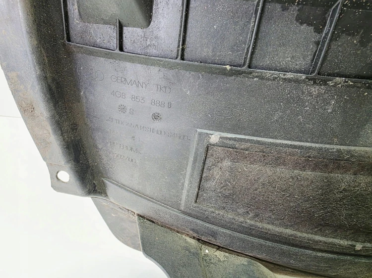 NADKOLE NOSEK PRAWY PRZÓD AUDI A7 4G8 4G8853888B
