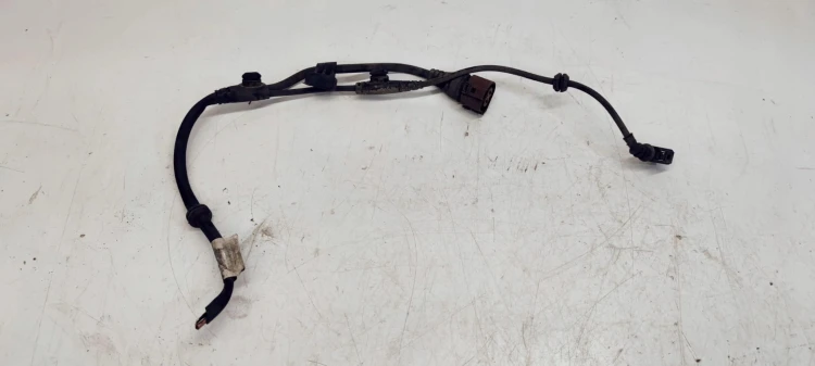 WIĄZKA ZACISKU LEWY TYŁ AUDI A6 C6 4F0972253Q