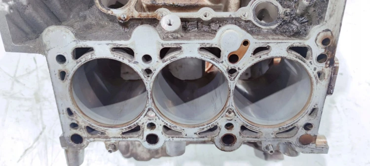 BLOK SILNIKA AUDI A6 C7 A7 A8 2.8 FSI CHV 06E103023AT 06E103032AQ