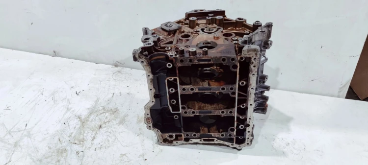 BLOK SILNIKA AUDI A6 C7 A7 A8 2.8 FSI CHV 06E103023AT 06E103032AQ