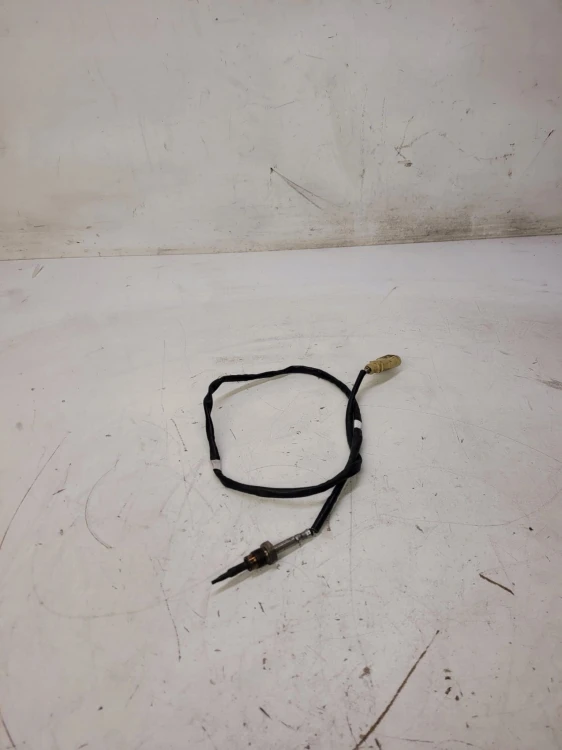 CZUJNIK TEMPERATURY SPALIN AUDI A4 A5 8W0906088F