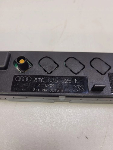 WZMACNIACZ ANTENY AUDI A5 8T 8T0035225N