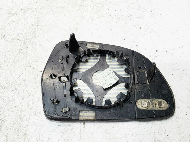 WKŁAD LUSTERKA LEWY AUDI A3 8P A4 B8 A5 8T A6 C6 LIFT 4F0857535AE