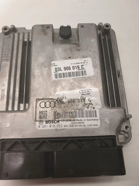 KOMPUTER STEROWNIK SILNIKA AUDI 2.0 TDI 03L906019C