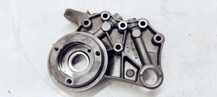 OBUDOWA WAŁKÓW AUDI A4 B8 A5 1.8 TFSI 06H103166H