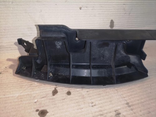 ŚLIZG ZDERZAKA TYŁ AUDI A6 C6 4F5807891