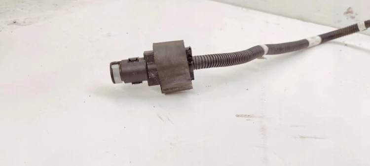 WĄŻ PRZEWÓD ADBLUE AUDI A4 A5 A6 8K0131987N
