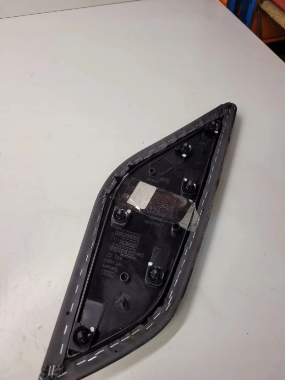 OSŁONA ZAŚLEPKA TUNELU PRAWA AUDI A6 C7 4G0863306