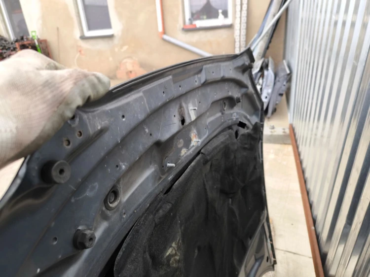 MASKA POKRYWA SILNIKA AUDI A4 B7 CABRIO LX7Z