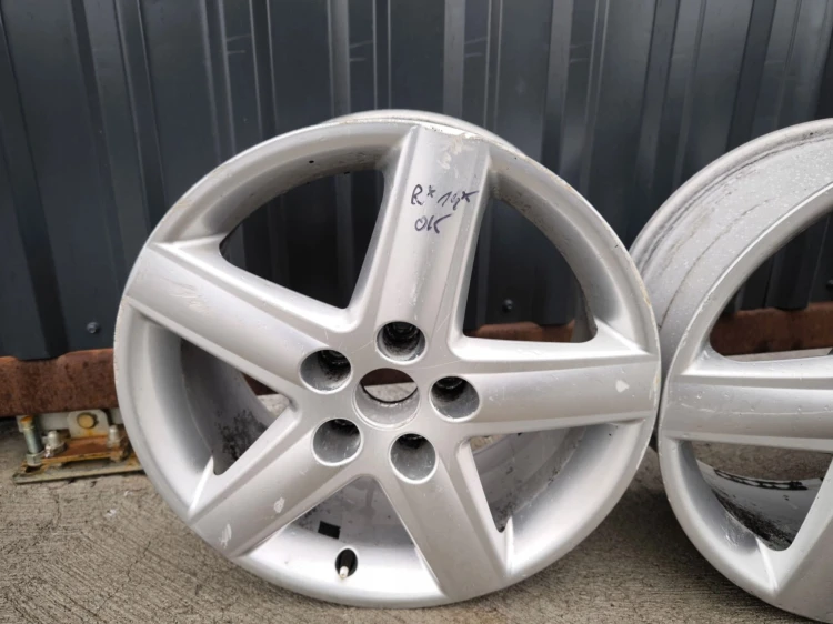 FELGI FELGA KOMPLET VW SKODA AUDI A4 A6 7.5J R17 ET45 4F0601025AF R*14* OK