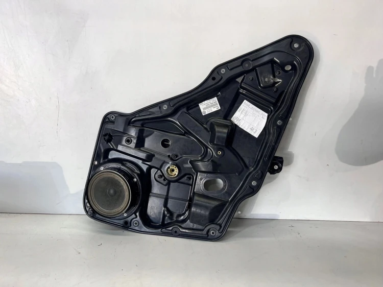 MECHANIZM PODNOSZENIA SZYBY LEWY TYŁ VW TIGUAN 5N0839729F