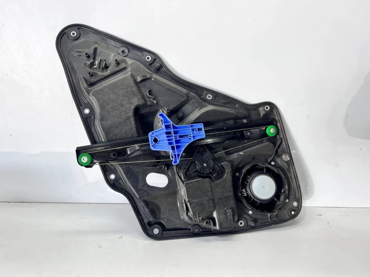 MECHANIZM PODNOSZENIA SZYBY LEWY TYŁ VW TIGUAN 5N0839729F