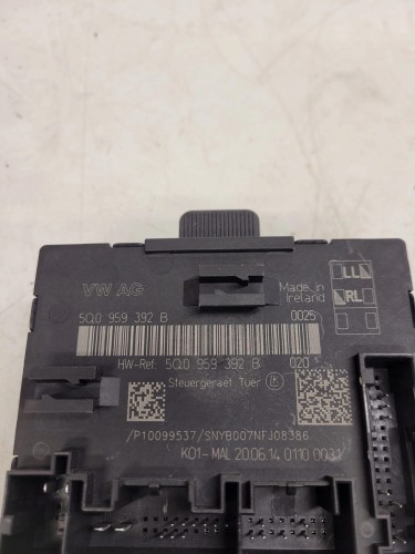 MODUŁ STEROWNIK DRZWI AUDI A3 8V 5Q0959392B