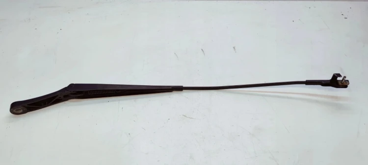 RAMIĘ WYCIERACZKI PRAWE AUDI A3 8P 8P1955410A