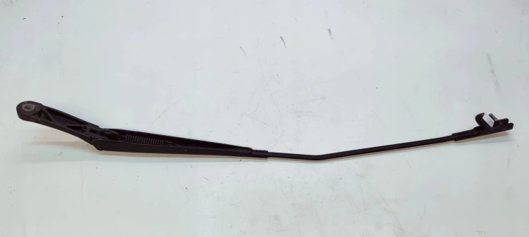 RAMIĘ WYCIERACZKI PRAWE AUDI A3 8P 8P1955410A