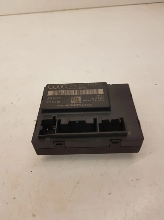 MODUŁ DRZWI LEWY PRZÓD AUDI A6 C6 4F0959793E