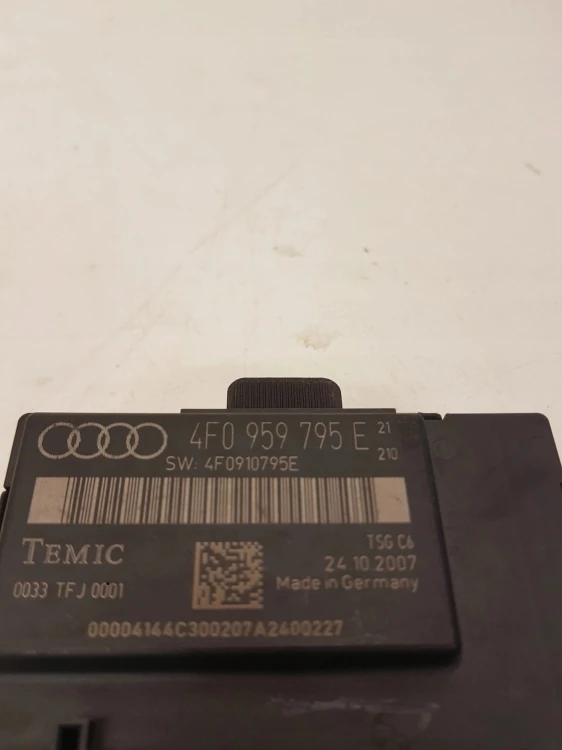 MODUŁ DRZWI LEWY PRZÓD AUDI A6 C6 4F0959793E
