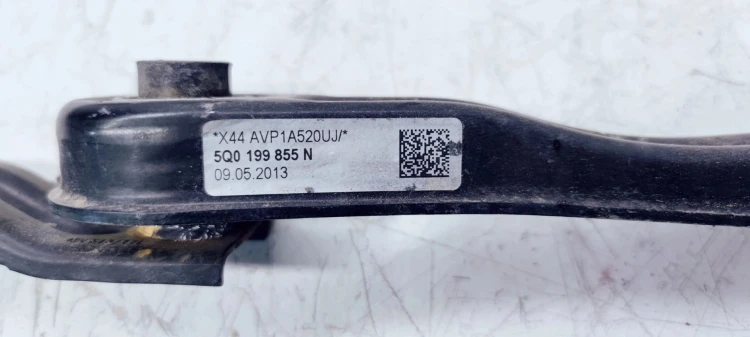 ŁAPA PODUSZKA SKRZYNI AUDI A3 8V VW 5Q0199855N