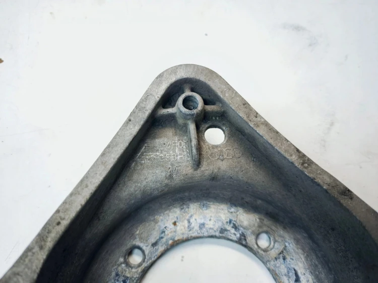 MOCOWANIE GÓRNE AMORTYZATORA PNEUMATYKA AUDI A6 C6 4F0412383H