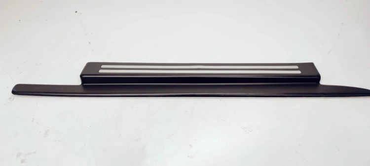 LISTWA PROGOWA LEWA AUDI A4 B6 CABRIO 8H0853491