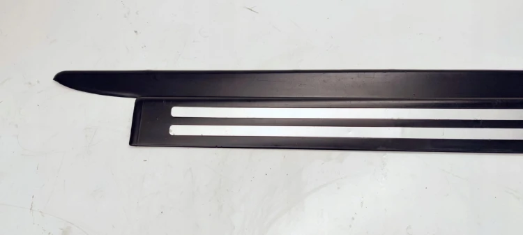 LISTWA PROGOWA LEWA AUDI A4 B6 CABRIO 8H0853491