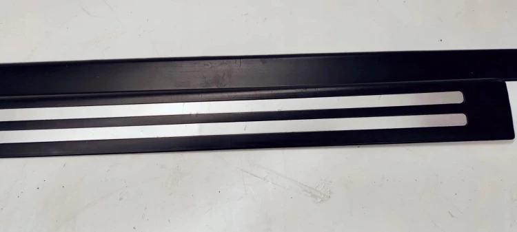 LISTWA PROGOWA LEWA AUDI A4 B6 CABRIO 8H0853491