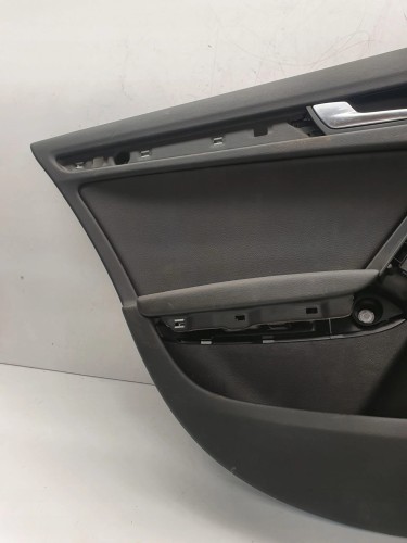BOCZEK DRZWI LEWY TYŁ AUDI A4 B8 8K1867305