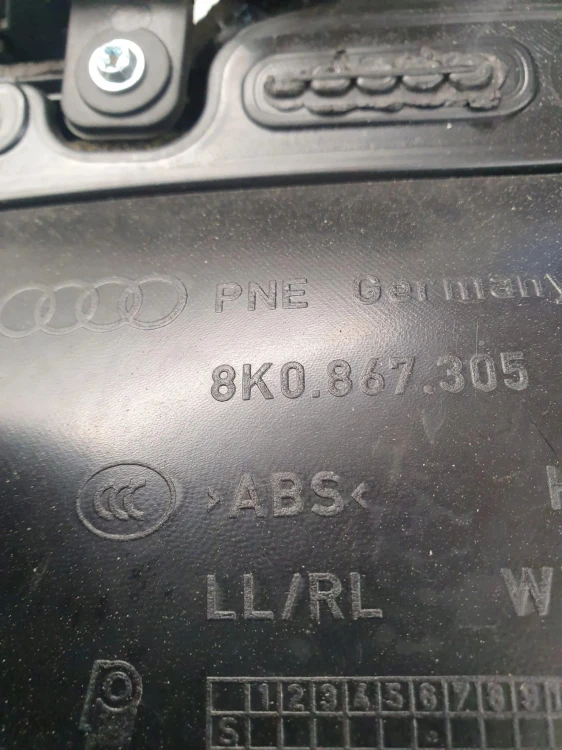 BOCZEK DRZWI LEWY TYŁ AUDI A4 B8 8K1867305