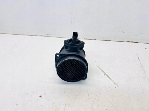 PRZEPŁYWOMIERZ CZUJNIK MASY POWIETRZA AUDI VOLKSWAGEN SEAT SKODA 7D0906461