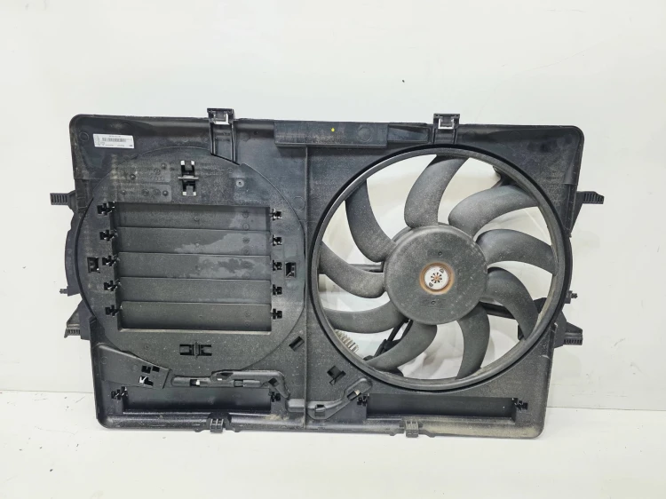 WENTYLATOR + OBUDOWA AUDI A4 B8 A5 Q5 A6 C7 8K0959501F 8K0121003AA