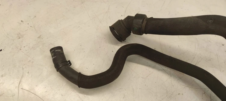 WĄŻ RURKA WODY KRÓCIEC AUDI A4 B7 A6 8E0121049
