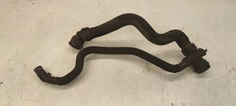 WĄŻ RURKA WODY KRÓCIEC AUDI A4 B7 A6 8E0121049