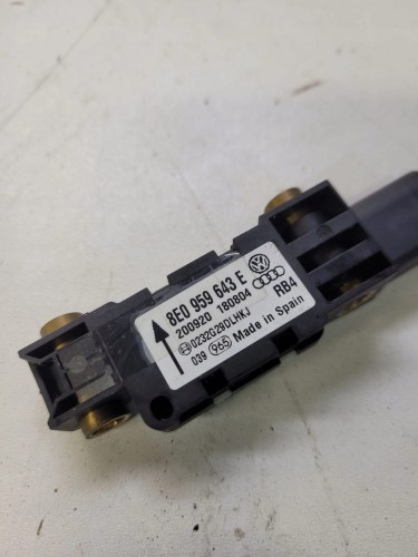 CZUJNIK UDERZENIOWY AUDI A4 B6 B7 8E0959643E