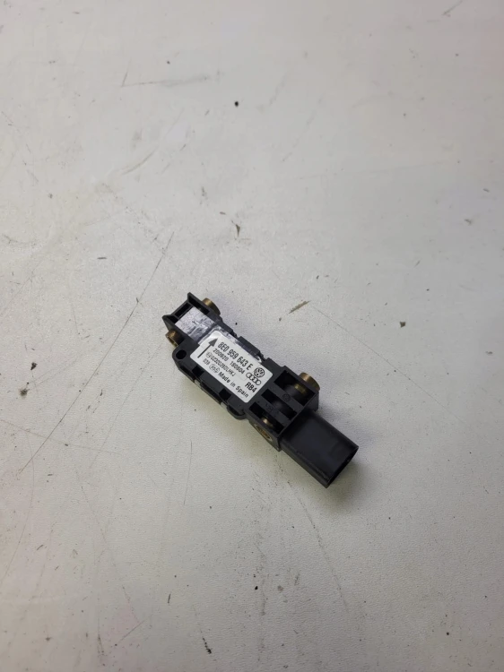 CZUJNIK UDERZENIOWY AUDI A4 B6 B7 8E0959643E