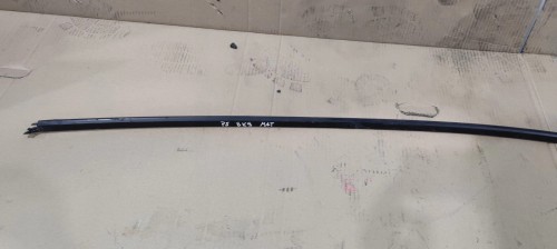 LISTWA KAROSERYJNA PRAWA CZARNY MAT AUDI A4 B8 AVANT 8K9853704