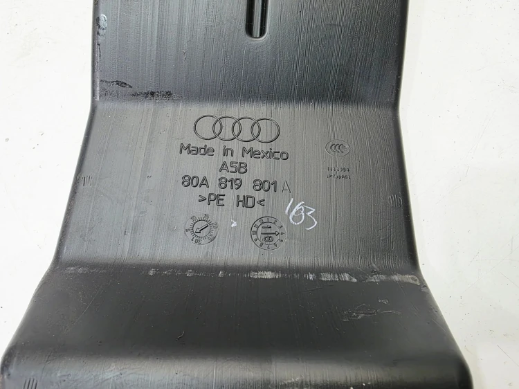 KIEROWNICA POWIETRZA LEWA KANAŁ TUNEL AUDI Q5 FY 80A819801A