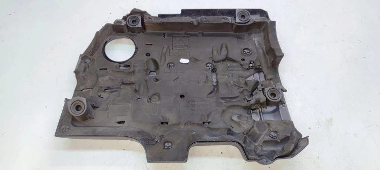OSŁONA POKRYWA SILNIKA AUDI A1 8X 2.0 TDI 03L103925AJ