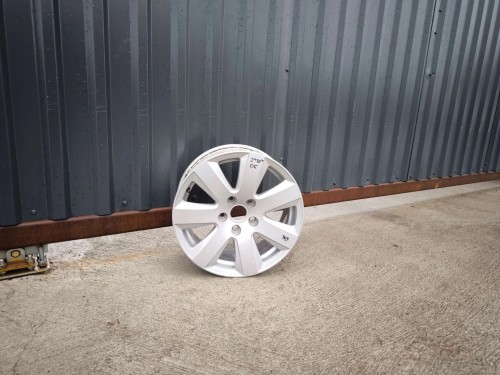 FELGA ALUMINIOWA AUDI A3 A4 A6 VW SKODA 7.0J R16 ET42 4F0601025AN Z*35* OK
