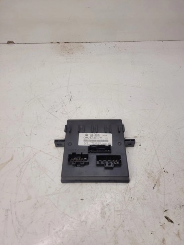 MODUŁ ŚWIATEŁ ILM AUDI A6 C6 4F0907279B 4F0910279L