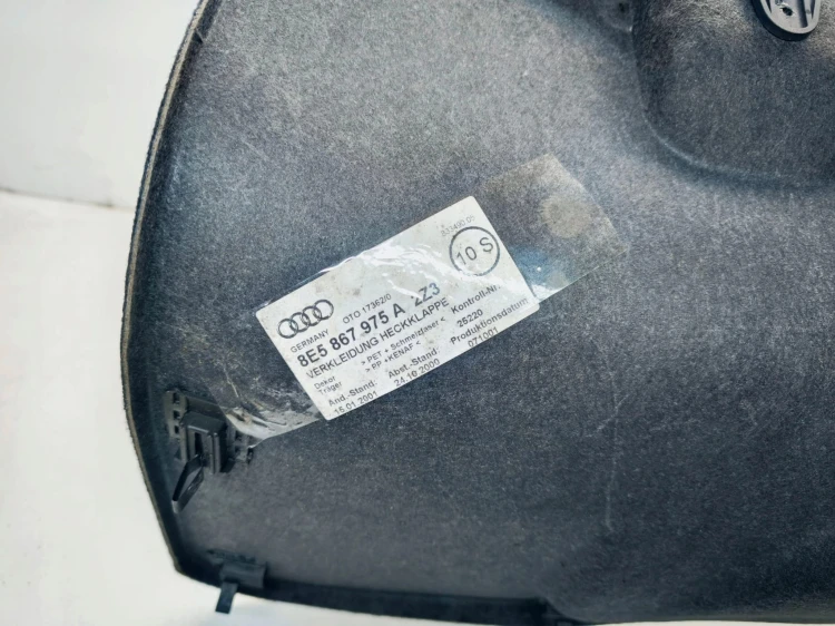 TAPICERKA KLAPY TYL AUDI A4 B6 B7 SEDAN 8E5867975A 2Z3