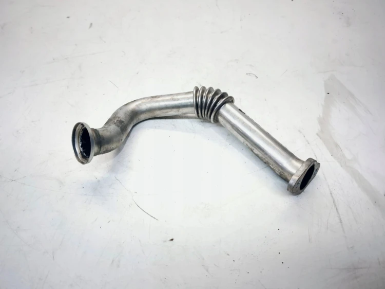 RURA RURKA SPALIN EGR AUDI A4 B9 A5 2.0 TDI 03L131521A