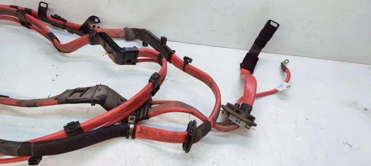 PRZEWÓD AKUMULATORA PLUSOWY AUDI A7 A6 C7 4G0971225K