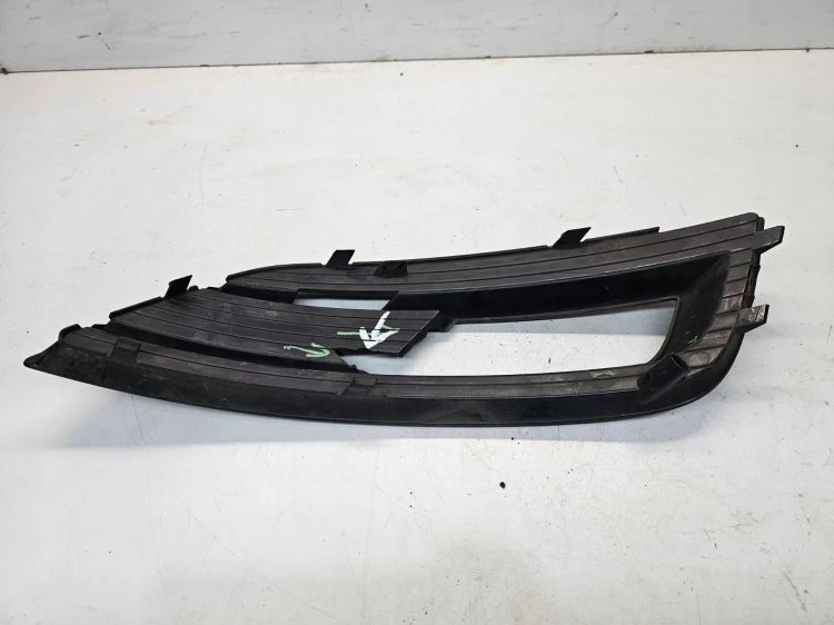 KRATKA ATRAPA ZDERZAKA LEWA AUDI A4 B8 LIFT 8K0807681K