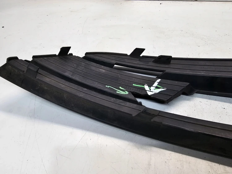 KRATKA ATRAPA ZDERZAKA LEWA AUDI A4 B8 LIFT 8K0807681K