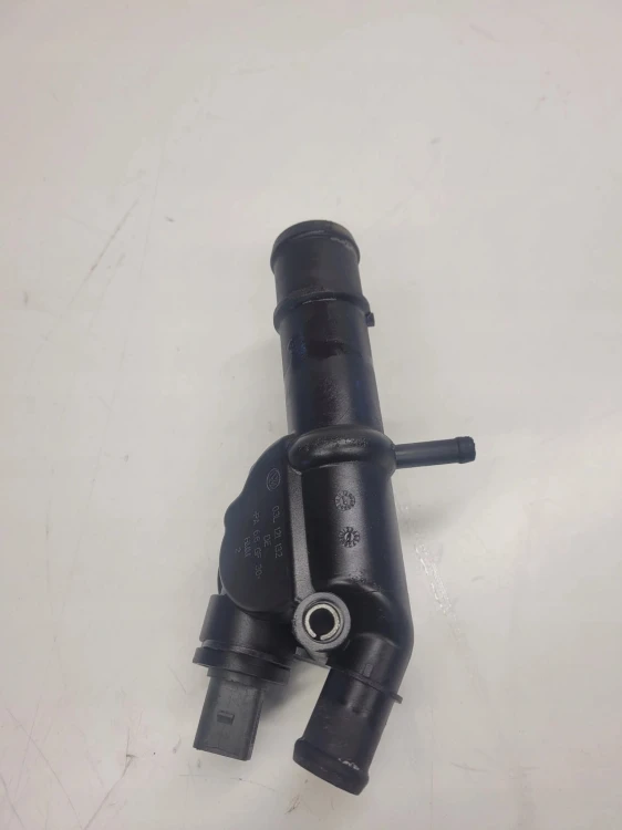 KRÓCIEC WODY AUDI VW SKODA 2.0 TDI 03L121132